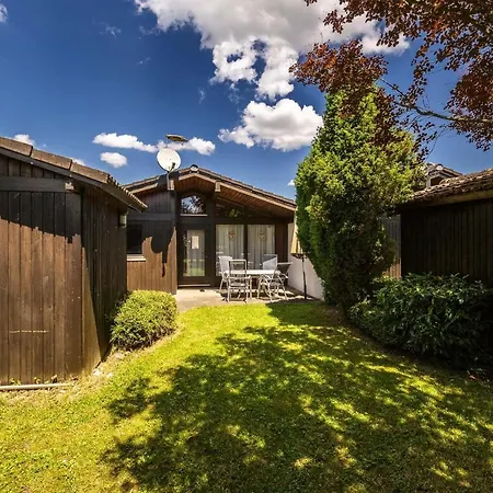 Ferienwohnpark Satteldachhaus Typ 9 Sd 63 *